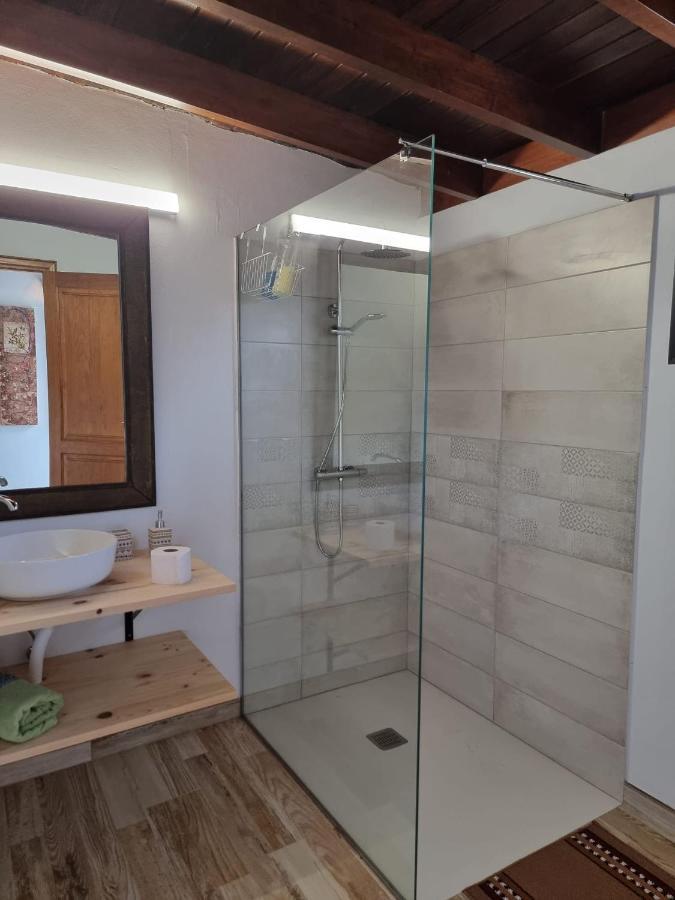 Alunita & Pirita, Habitacion Con Jardin, Terraza Y Wifi En Zona Tranquila Y Centrica Nazaret Eksteriør billede